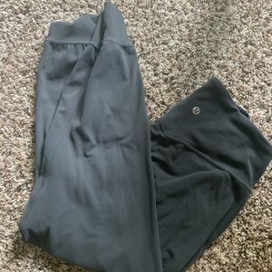 Lululemon Allign crop joggers size 4